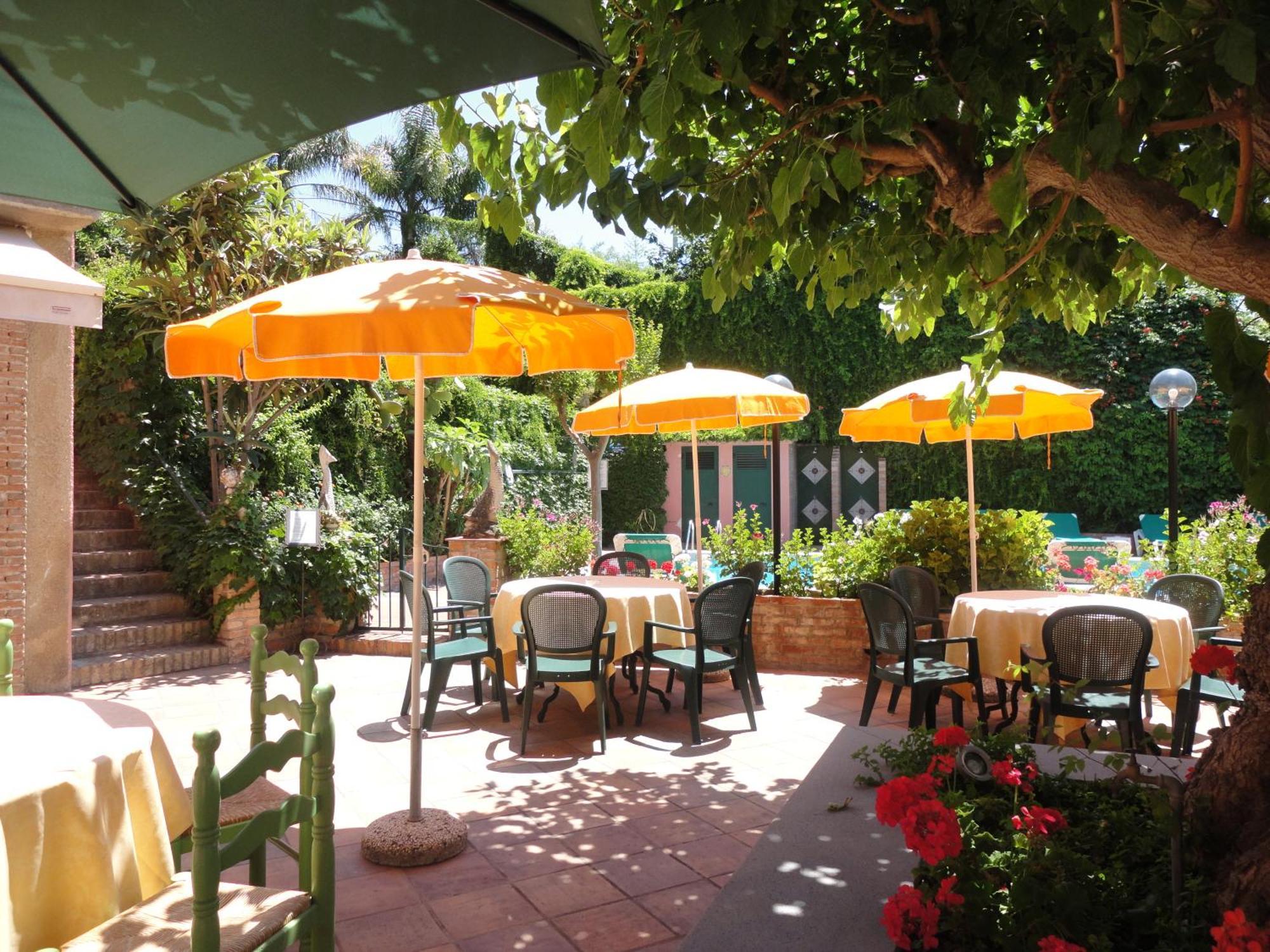 Hotel Villa Sirina Taormina Exterior photo